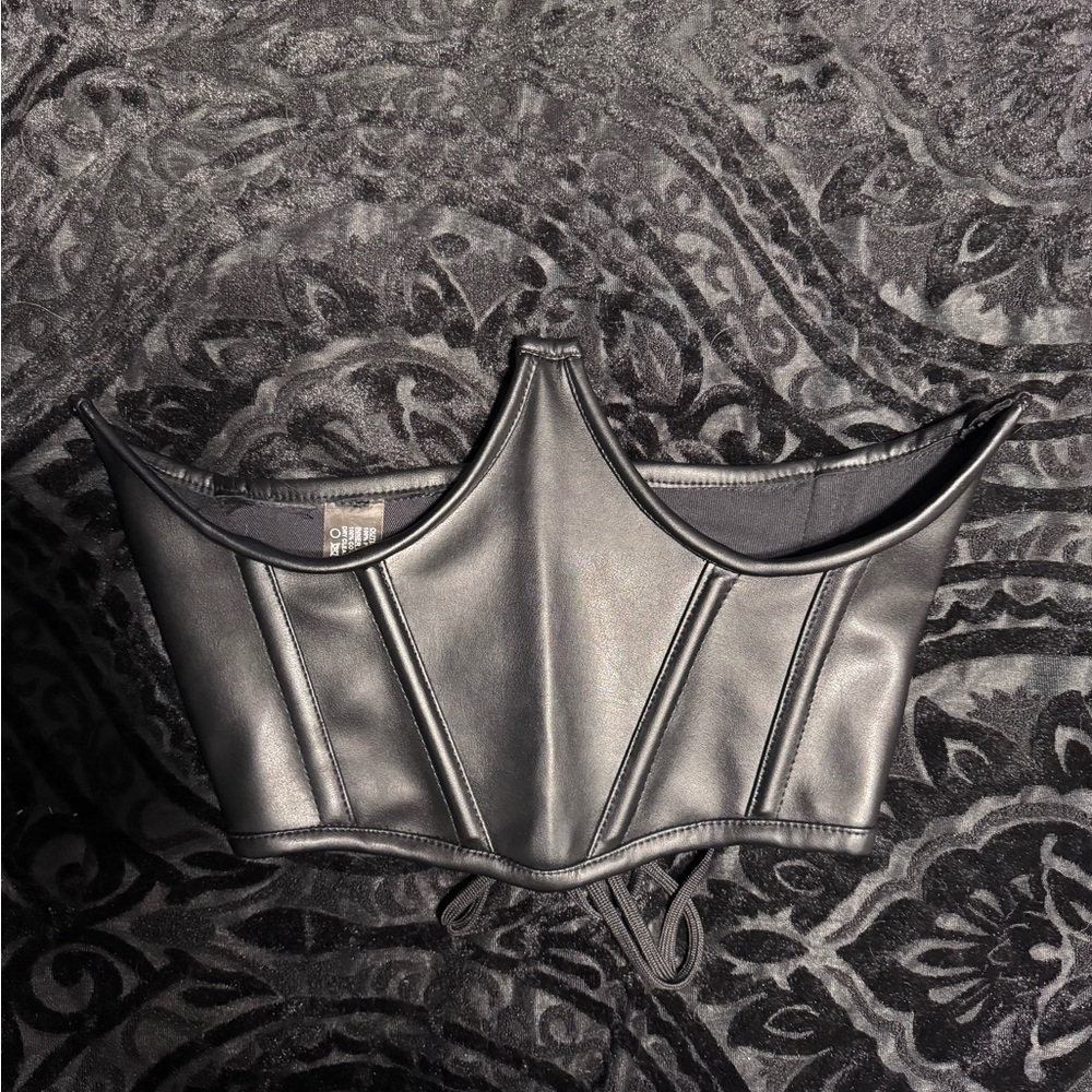 Stylish Black Underbust Corset